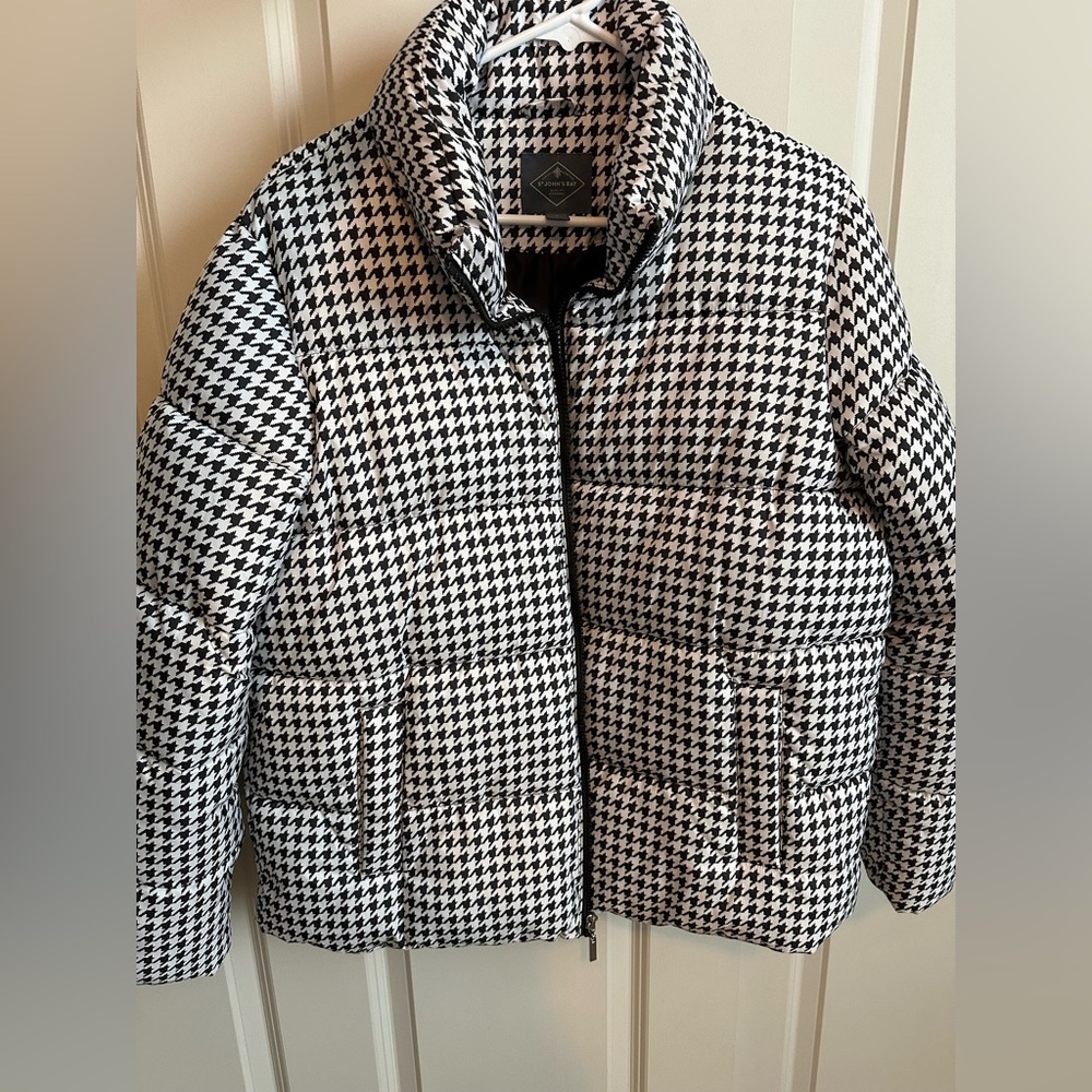 Black & white houndstooth puffer jacket
St. John’s Bay